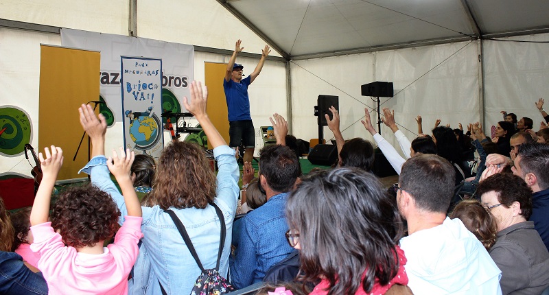 Nas actuacins infants a carpa quedou pequena