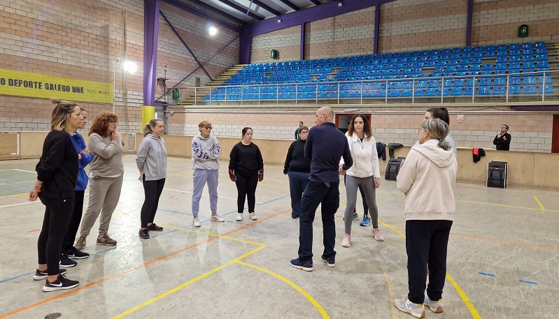 Taller de autodefensa para mulleres